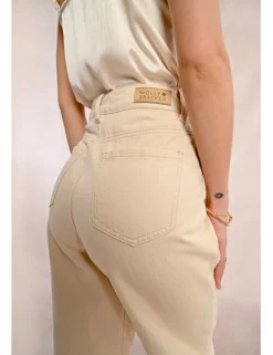 Pantalón tobillero cinco bolsillos