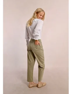 Pantalón tobillero cinco bolsillos