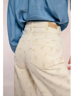 Pantalón tobillero estampado flores