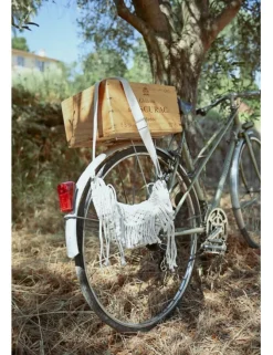 Riñonera trenzada detalle flecos