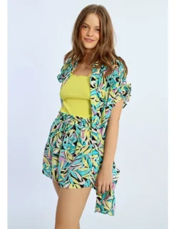 Short corto con estampado y lazada