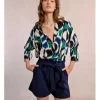 Short corto con lazada
