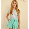 Short corto con lazada