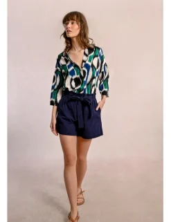 Short corto con lazada