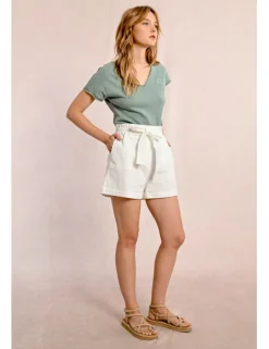 Short corto con lazada