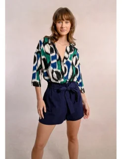 Short corto con lazada