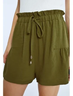 Short corto con lazada detalle pliegue