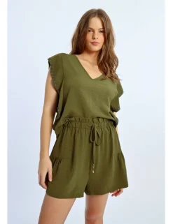 Short corto con lazada detalle pliegue