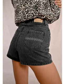 Short vaquero cinco bolsillos