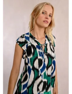 Top de manga corta con estampado