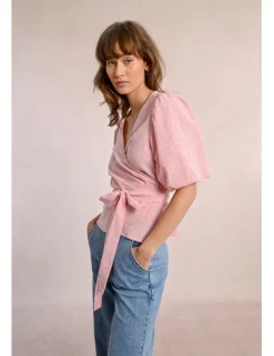 Top de manga corta con estampado y lazada