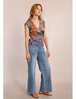 Top de manga corta con estampado