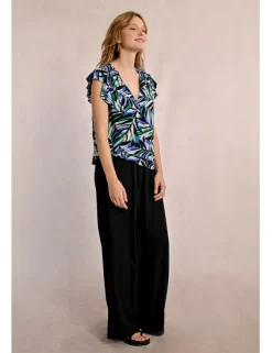 Top de manga corta con estampado y volantes