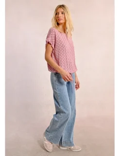 Top de manga corta con lazada y estampado