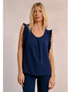 Top de manga mariposa con estampado
