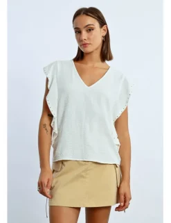 Top de manga mariposa detalle tachuelas