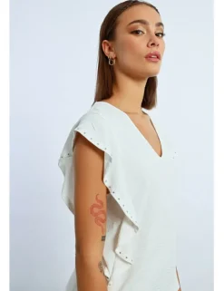 Top de manga mariposa detalle tachuelas