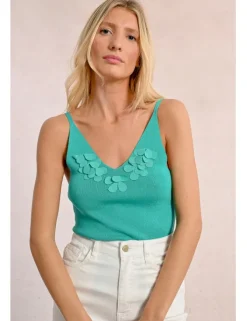 Top de tirantes con detalles