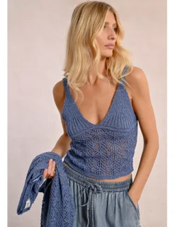 Top de tirantes en tejido de crochet