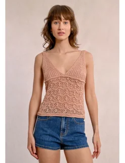 Top de tirantes en tejido de crochet