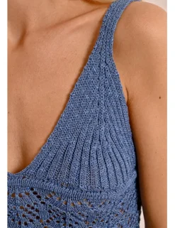 Top de tirantes en tejido de crochet