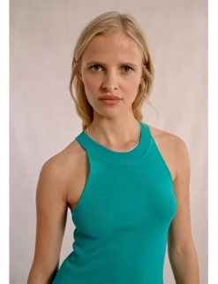 Top escote halter con cuello cerrado
