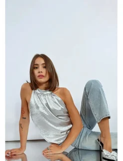 Top halter en color metalizado