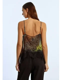 Top lencero con estampado y encaje
