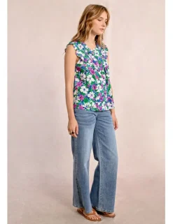 Top plisado con estampado y volantes