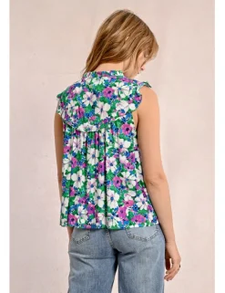 Top plisado con estampado y volantes