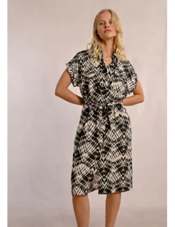 Vestido camisero de manga corta con estampado