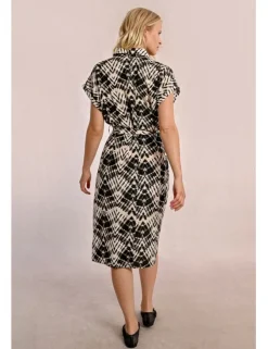 Vestido camisero de manga corta con estampado