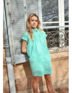 Vestido corto camisero con pliegues