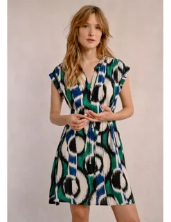 Vestido corto con estampado y lazada