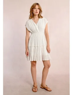 Vestido corto con volantes y estampado