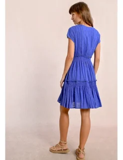 Vestido corto con volantes y estampado