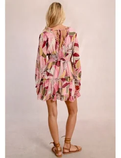Vestido corto de manga larga con estampado y volantes