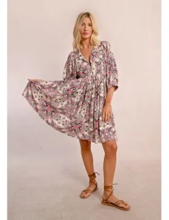Vestido corto de media manga con estampado