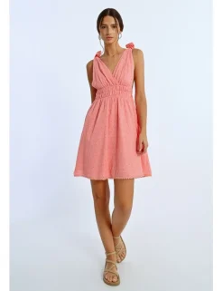Vestido corto sin manga con lazada