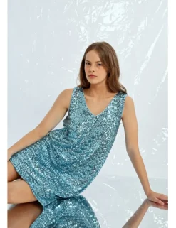 Vestido corto sin manga detalle lentejuelas