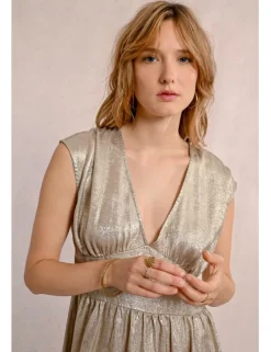 Vestido corto sin manga metalizado