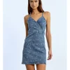 Vestido corto vaquero de tirantes