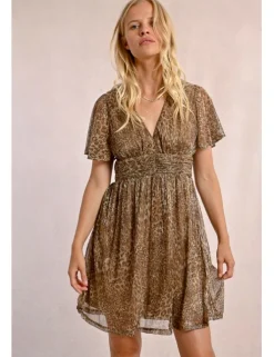Vestido de manga corta con estampado y abertura