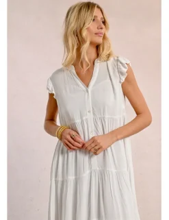 Vestido de manga corta con volantes