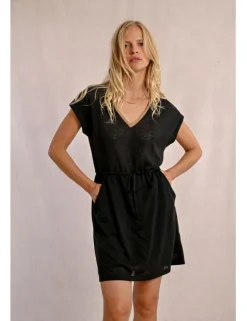 Vestido de manga corta con lazada