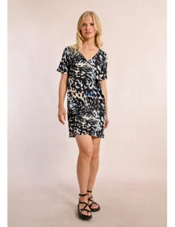 Vestido de manga corta con estampado
