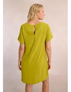 Vestido de manga corta corte recto