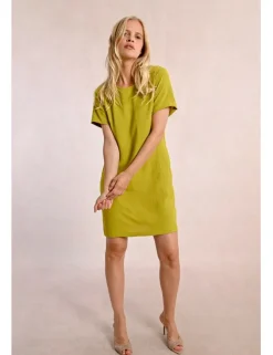 Vestido de manga corta corte recto