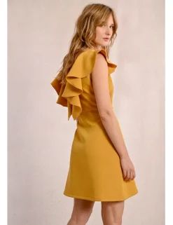 Vestido de manga corta con volantes