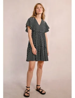 Vestido de manga corta con estampado y volantes